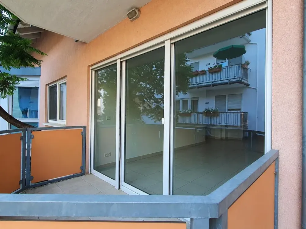 Charmante 3-Zimmerwohnung mit mediterranem Flair und Balkon in ruhiger Feldrandlage von Kelsterbach