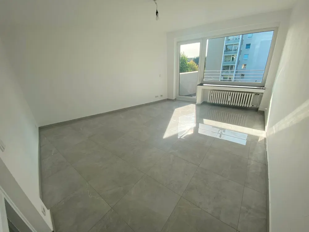 Moderne 3-Zimmer Wohnung mit Balkon, Stellplatz & Aufzug in Köln