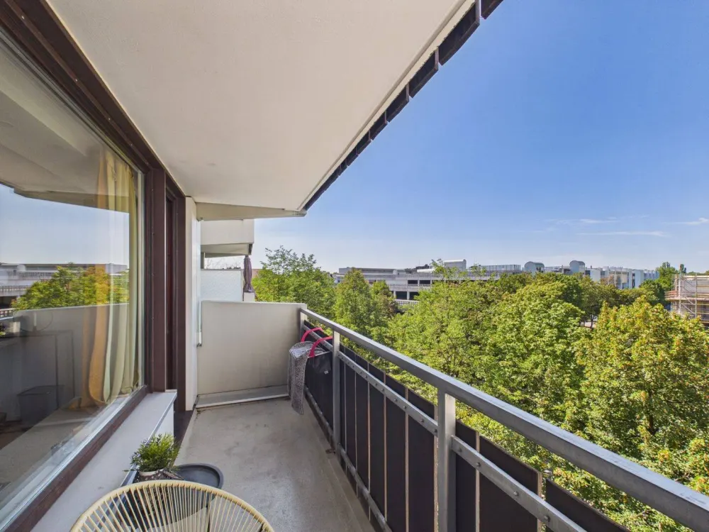 Einziehen und wohlfühlen: Möblierte Wohnung mit Südwestbalkon
