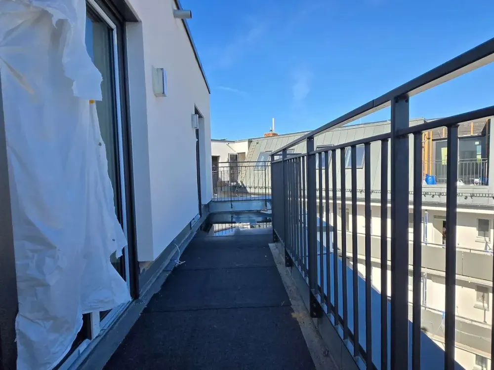 Exklusive 4-Zimmer-Neubauwohnung im Dachgeschoss, Modernes Wohnen über den Dächern von Steglitz