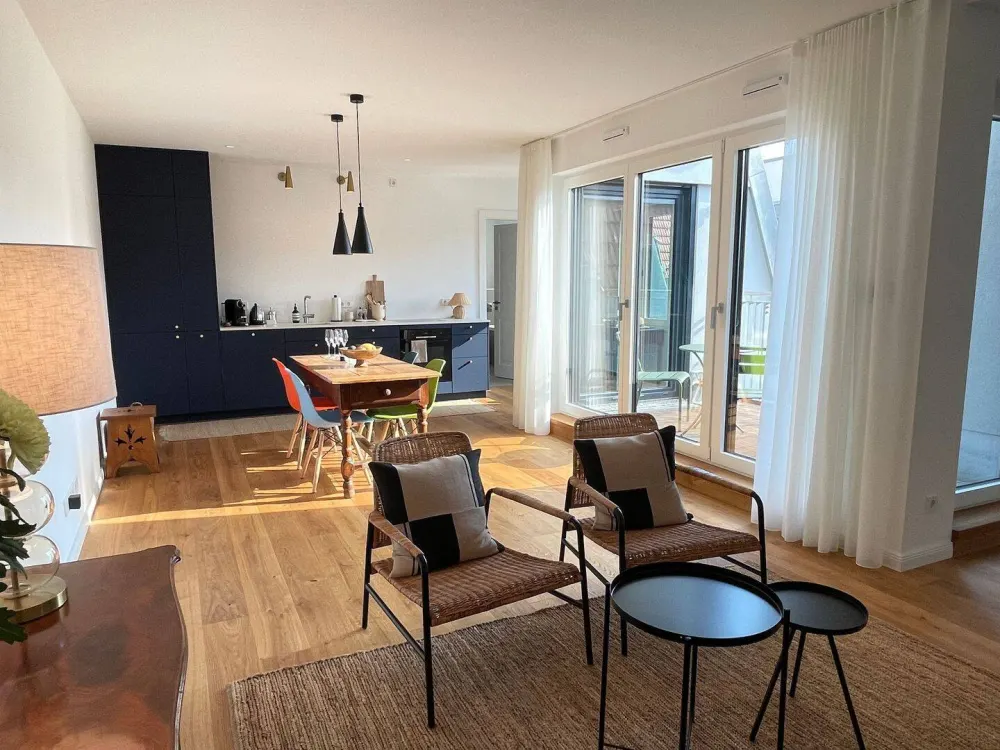 Soho style roof top flat “with AirCon” new & wonderful - 2 room fully furnished with terrace and elevator in Berlin-Mitte