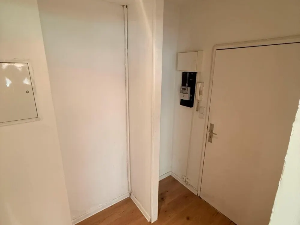 1 Zimmer Wohnung zum vermieten in der Antonstr. 27, 37 qm