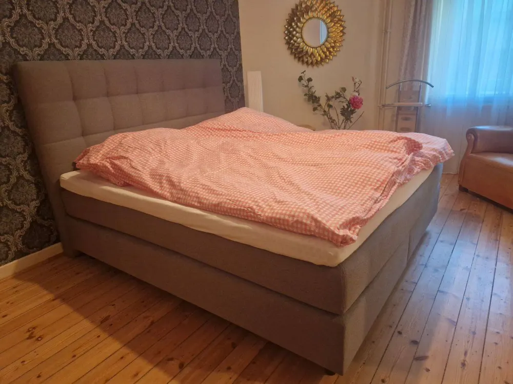 2-Zimmer Wohnung möbliert - 6 Monate
