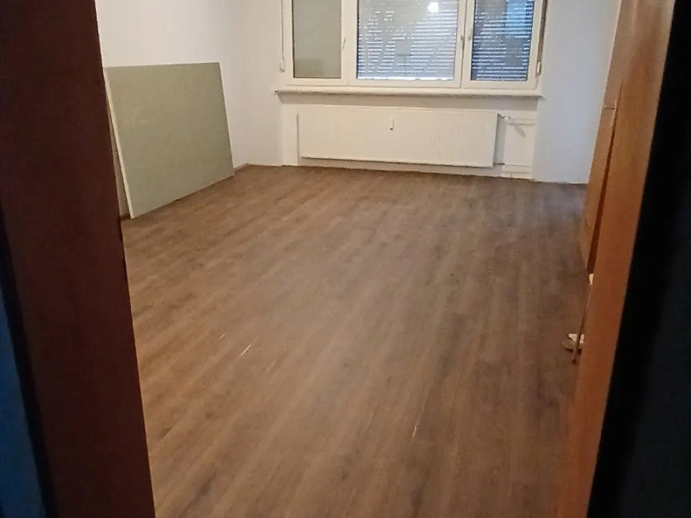 Frisch sanierte 3-Zimmer-Wohnung Balkon | 1. OG | Röthenbach 83m²