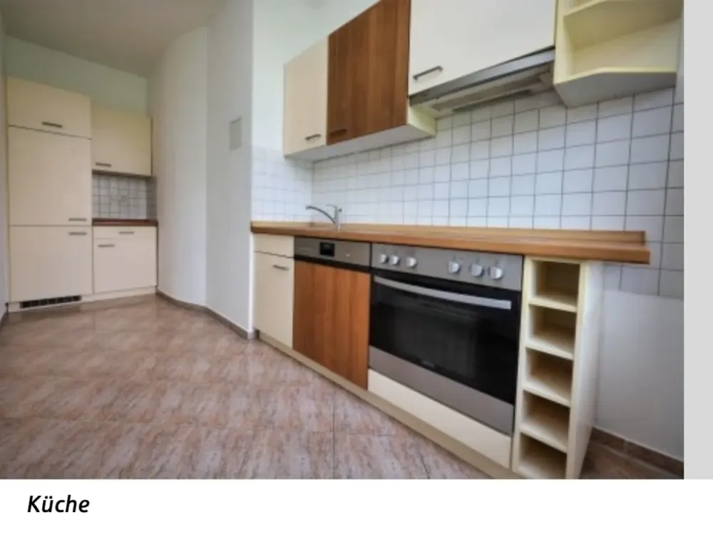 Attraktive 3-Zimmer-Wohnung mit Altbaucharme in zentraler Lage