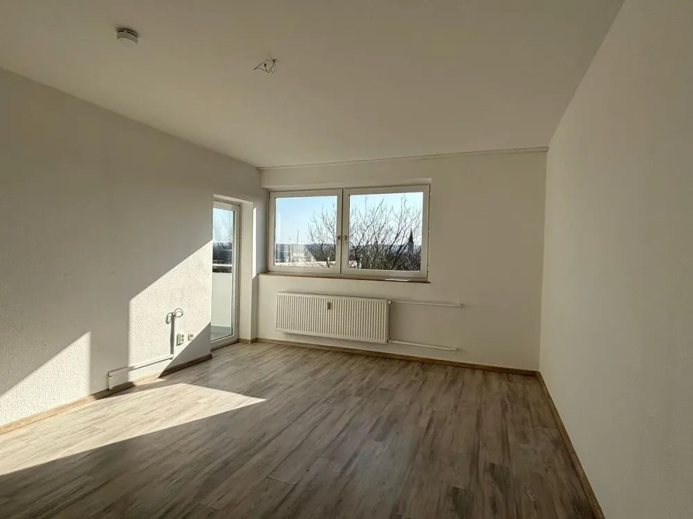 Wir renovieren für Sie! Helle 3- Zimmer Wohnung mit Balkon in Aplerbeck!