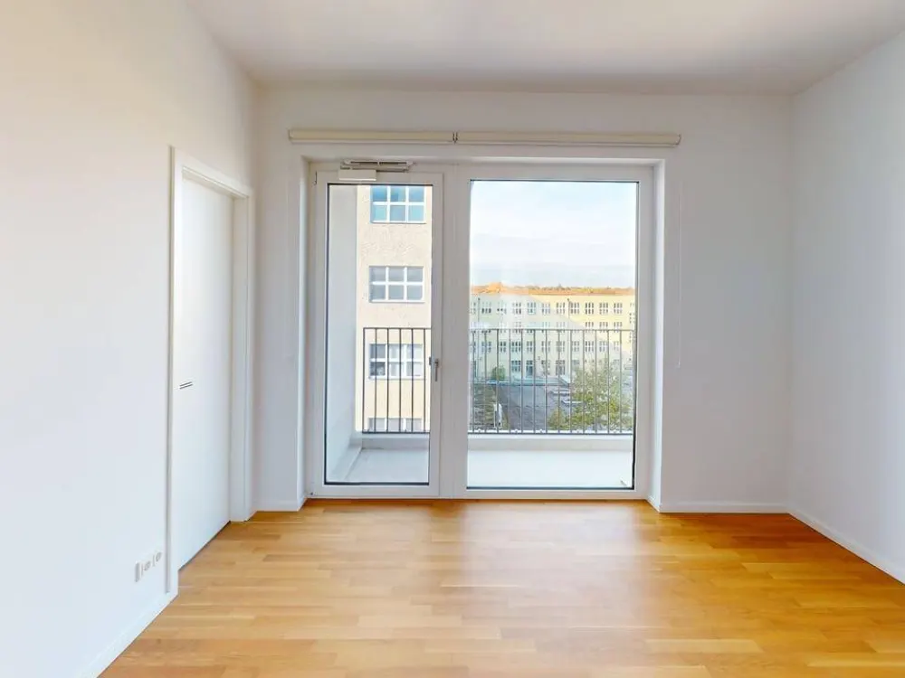 2 Zimmer, 2 Balkone & ein Quartier, das keine Wünsche offen lässt