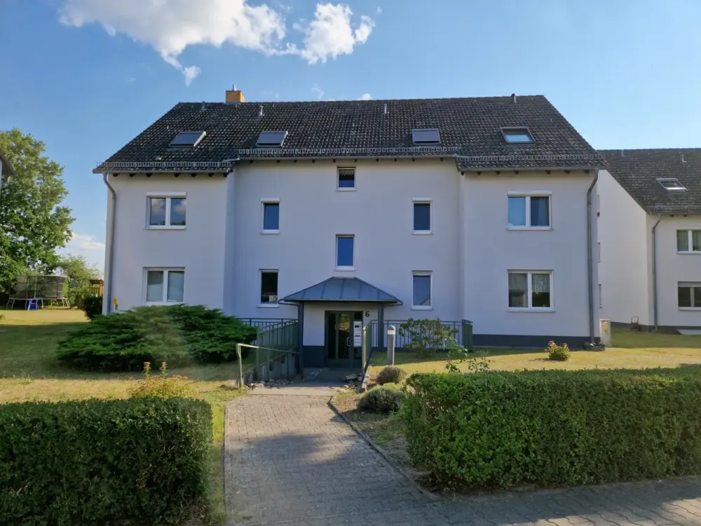 3-Zimmer-Wohnung mit Balkon/Keller/Garten/Garage in Schönefeld-Waltersdorf