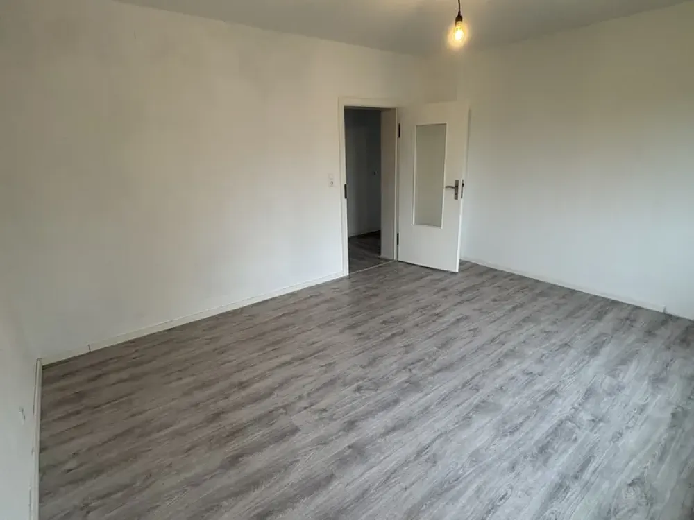 Zuhause mit drei Zimmern in Niederkassel