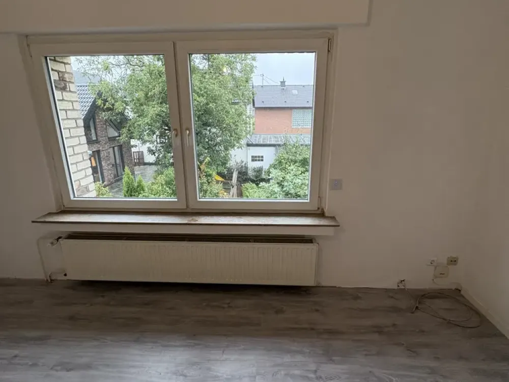 Zuhause mit drei Zimmern in Niederkassel