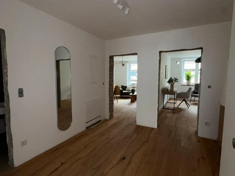 Erstbezug nach Kernsanierung: 3-Zimmer-Wohnung mit Balkon in zentraler Lage mit Premiumausstattung