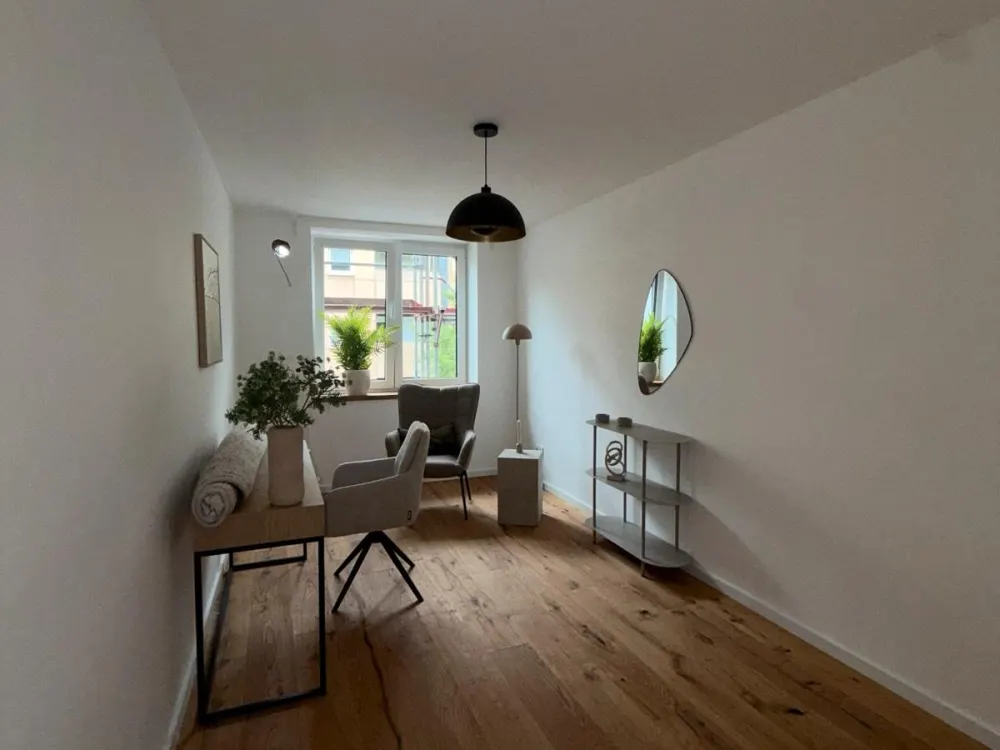 Erstbezug nach Kernsanierung: 3-Zimmer-Wohnung mit Balkon in zentraler Lage mit Premiumausstattung