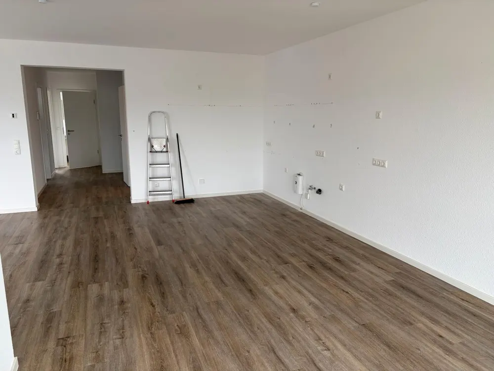 Spacious 3-Room New-Build Apartment with Balcony in Körle