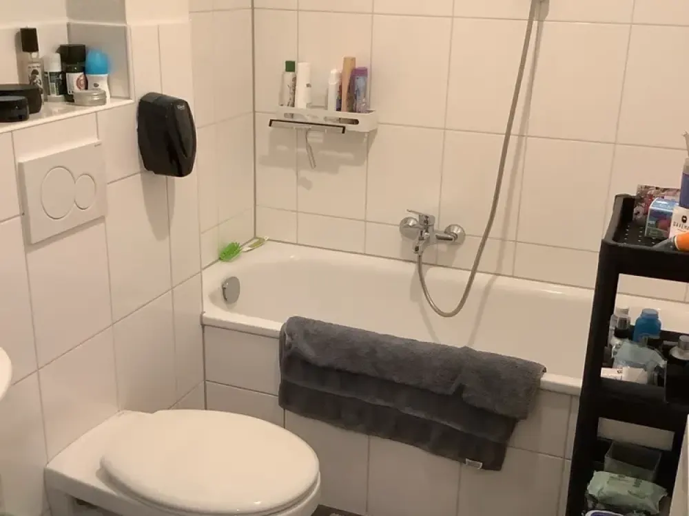 Bezugsfertige 2-Zimmer-Wohnung mit Balkon im schönen Bissingheim!