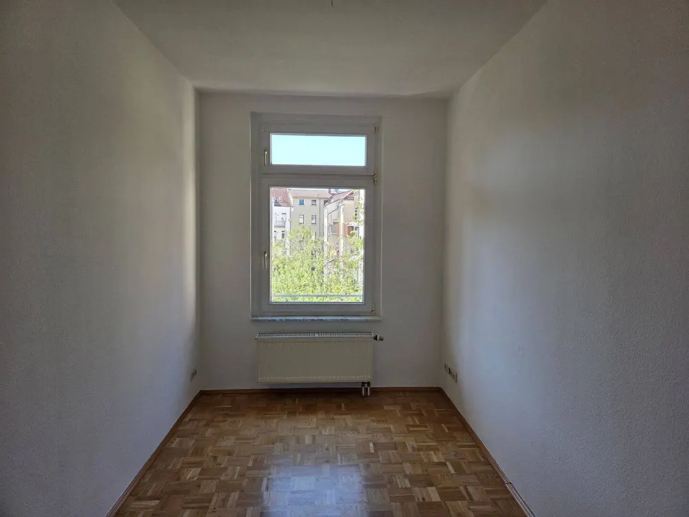 Studenten & Azubis aufgepasst: schön WG-geeignete Wohnung in Mockau