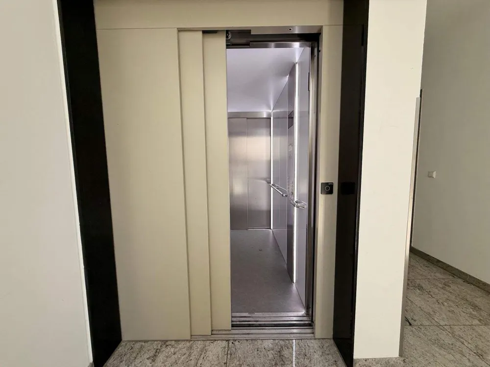 *ab sofort !* Hochwertige 4-Zimmer I 2 Bäder I sonniger Balkon I Fußbodenheizung I Zentrum-Nord