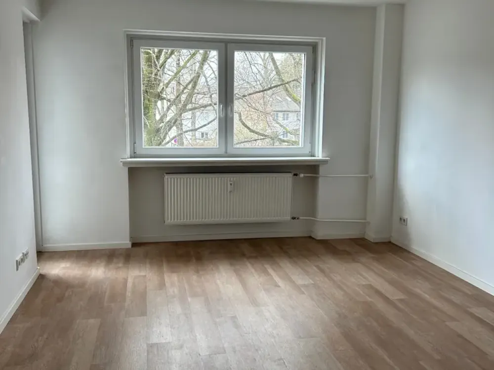 Attractive 1-Room Apartment in Hannover-Kirchrode