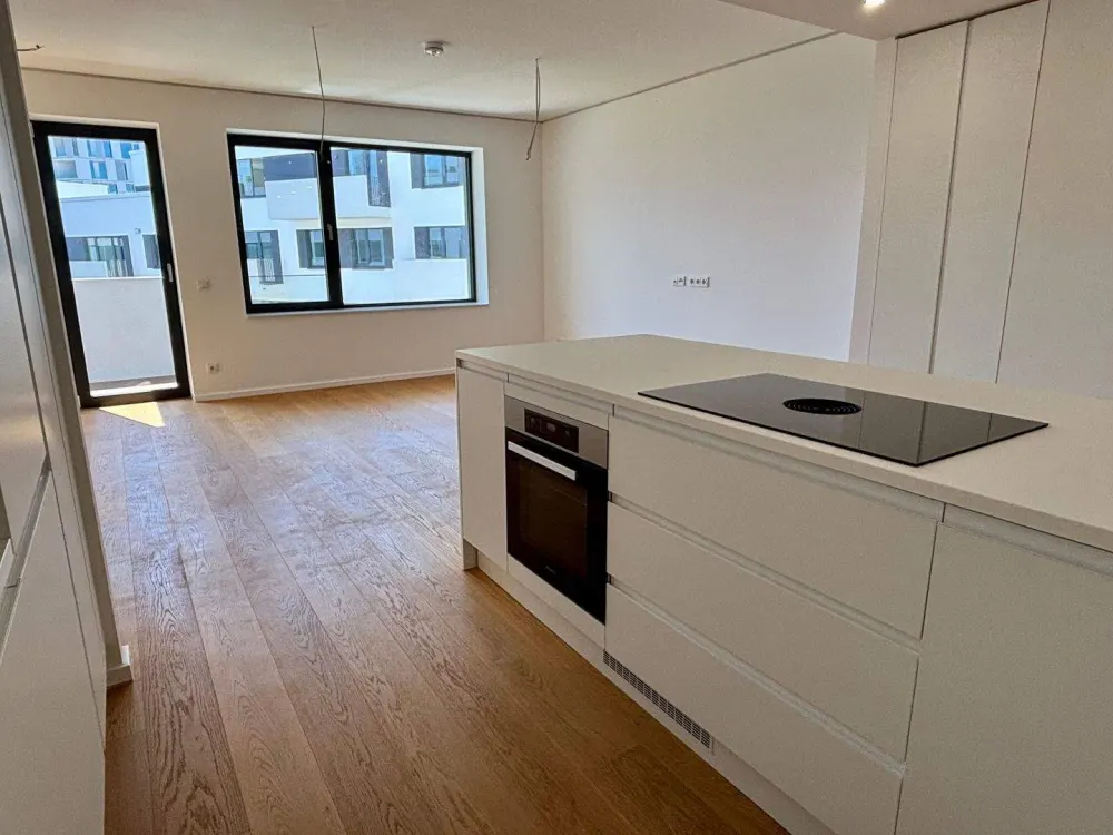 Süd-Ausrichtung, 5. Obergeschoss, Weitblicke, Community-Features (Fitness, Co-Working, Dachterrasse)