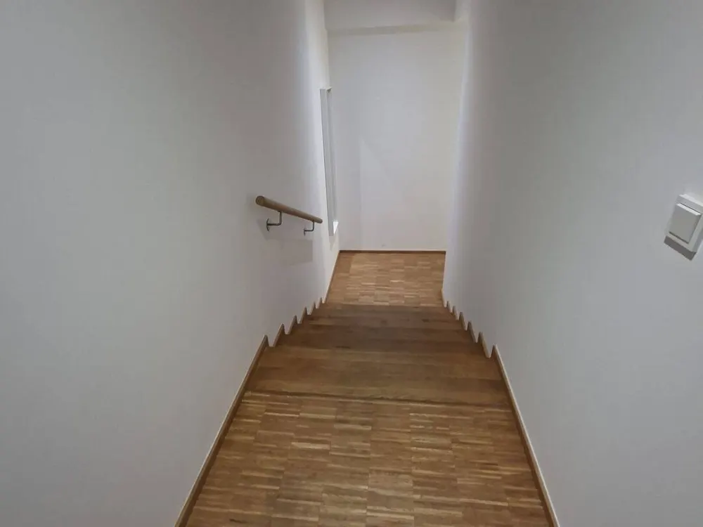 Neubau im herzen P`Bergs! Traumhafte 2-Zi.,DG-W! mit großzügiger Terrasse !!!ENG scroll down!