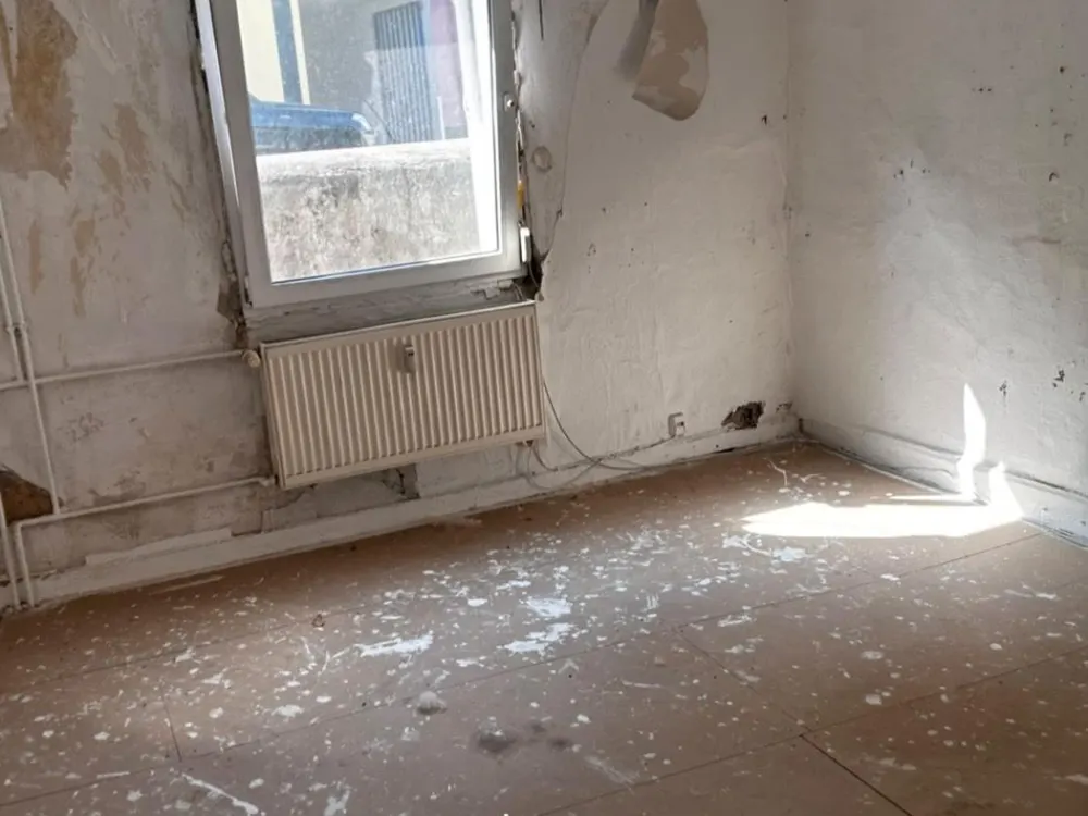2-Zimmer-Wohnung (Jobcenter) Dortmund Brackel - vor Renovierung
