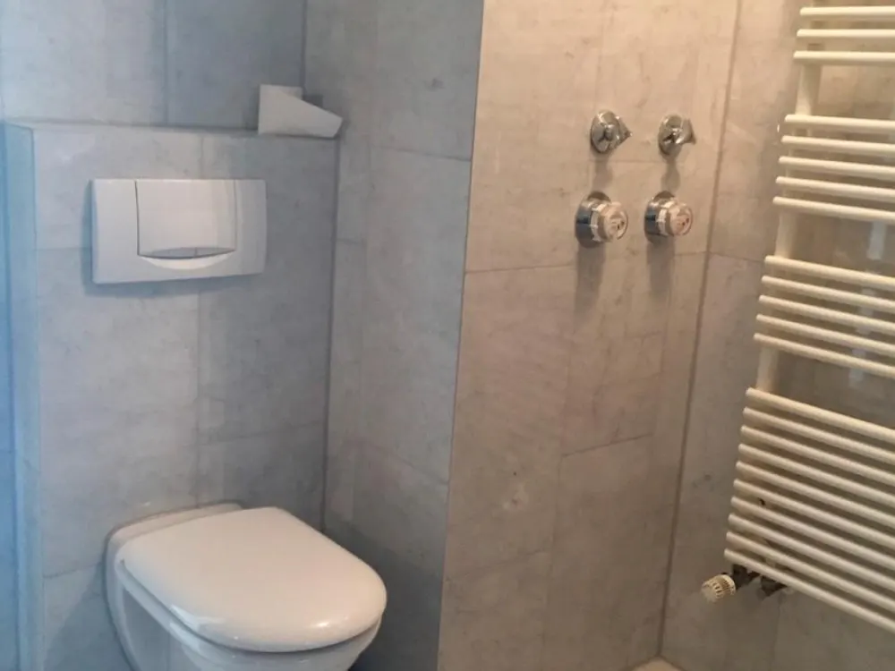Luxus 2 Zimmer Wohnung 96 qm mit EBK und großer Balkon +TG