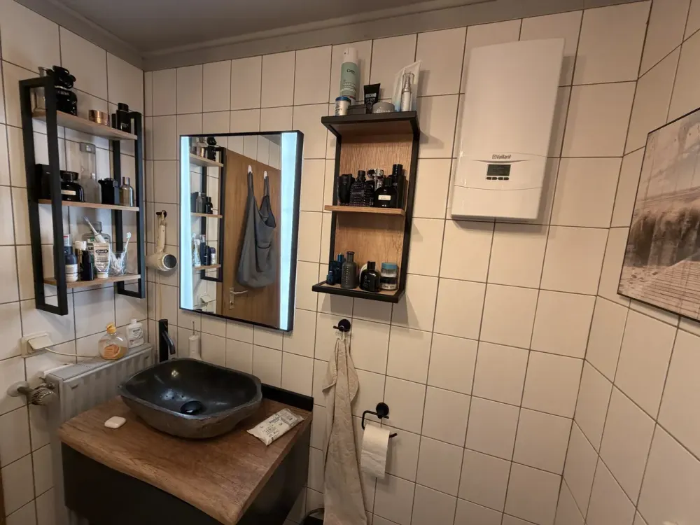AUF ZEIT ! Vollmöbilierte 2-Zimmer-Wohnung in Köln