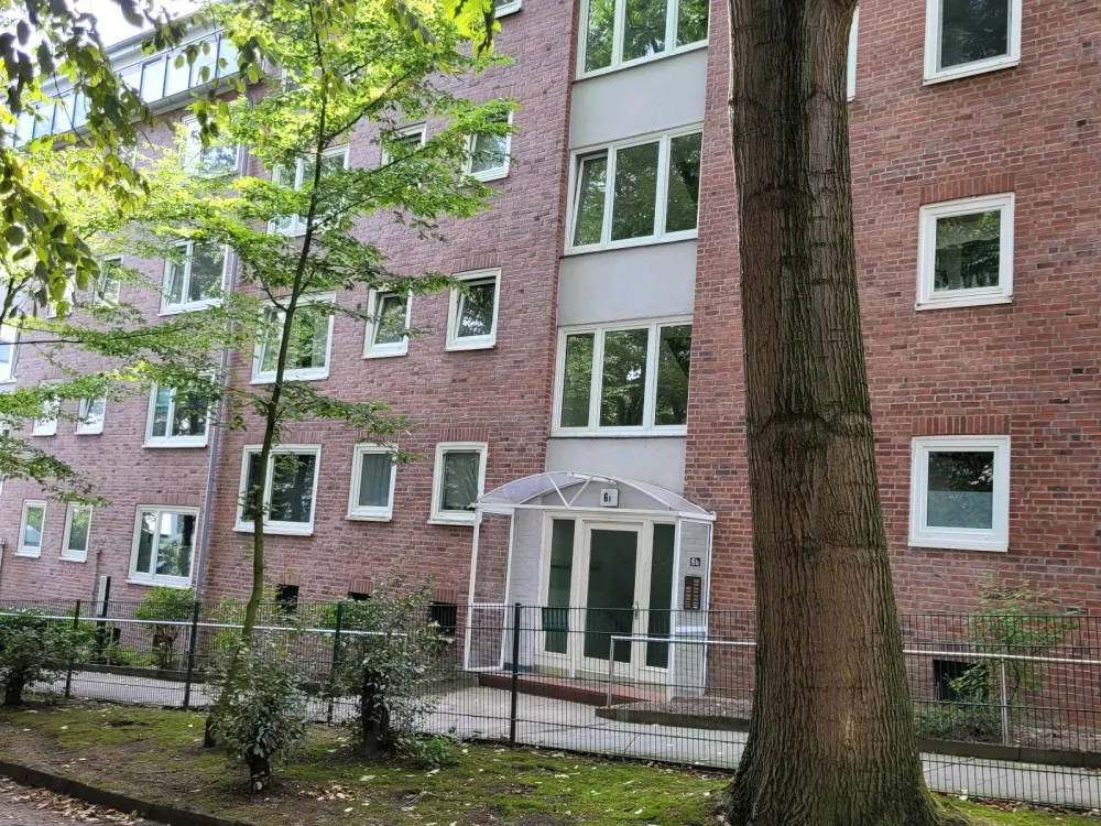 2 Zi. Whg. 54 qm KOMPLETT MÖBLIERT, ruh. Citylage, € 1.400 inkl.