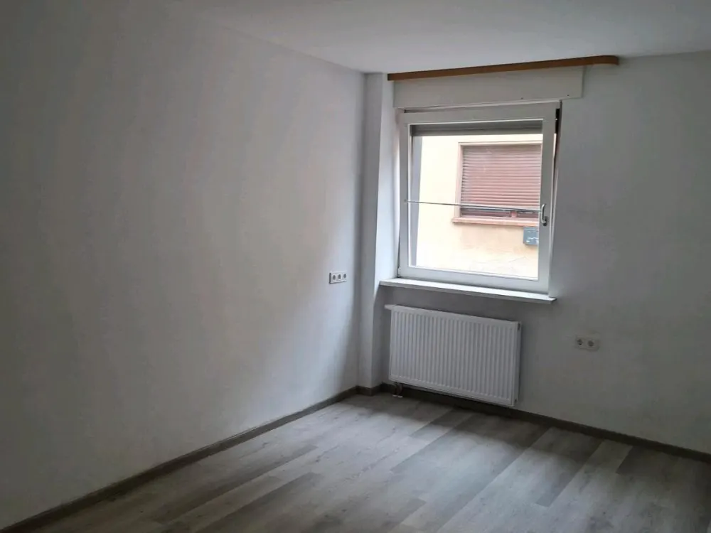 gepflegte, große 3 Zkb Wohnung