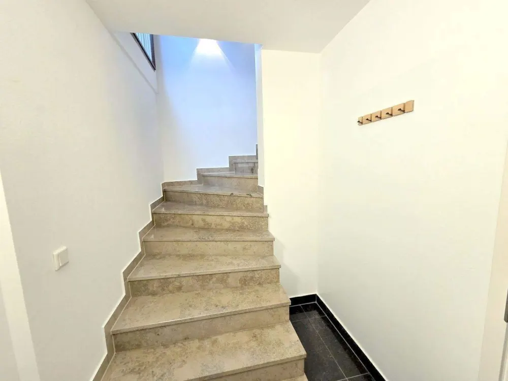 Ab 01.02.2027 - schickes und modernes 1-Zimmer-Apartment mit Balkon - top Lage im Frankfurter Ostend