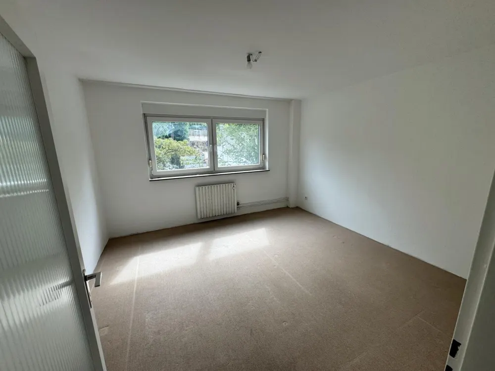 Ruhige 3,5 Zimmer 76,8 m² Wohnung mit Balkon -615€KM+300€NK
