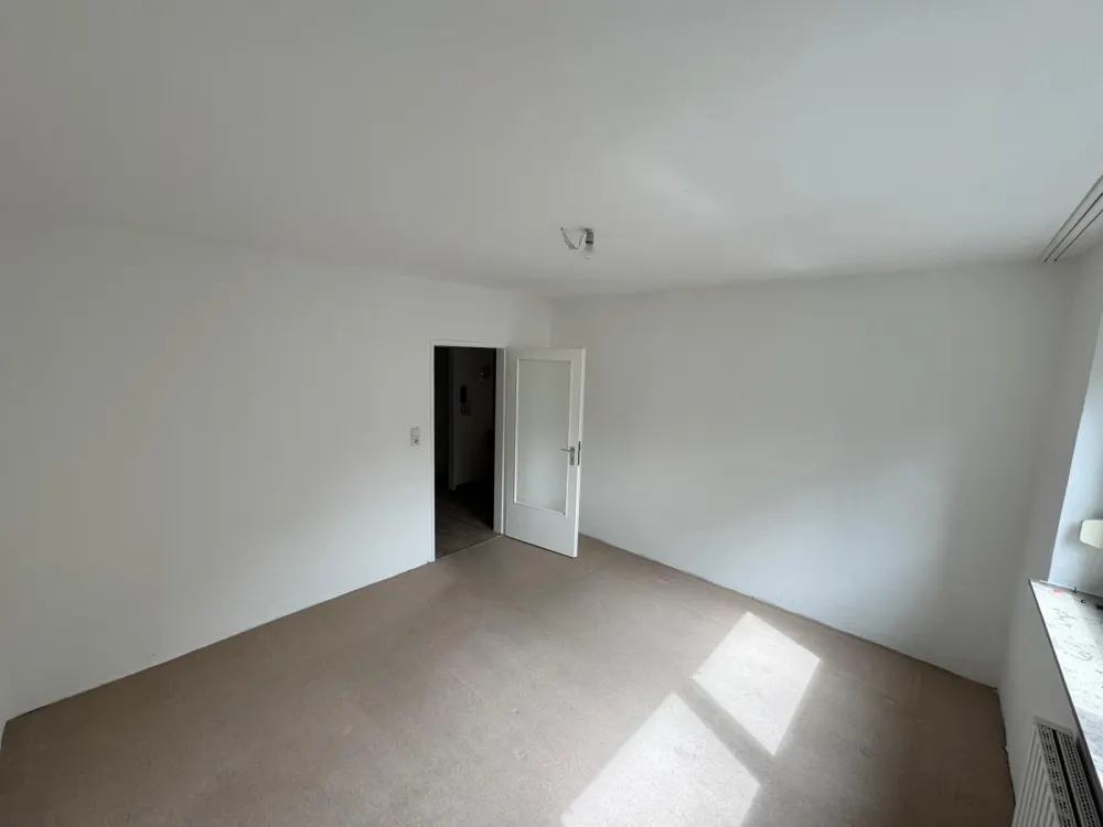 Ruhige 3,5 Zimmer 76,8 m² Wohnung mit Balkon -615€KM+300€NK