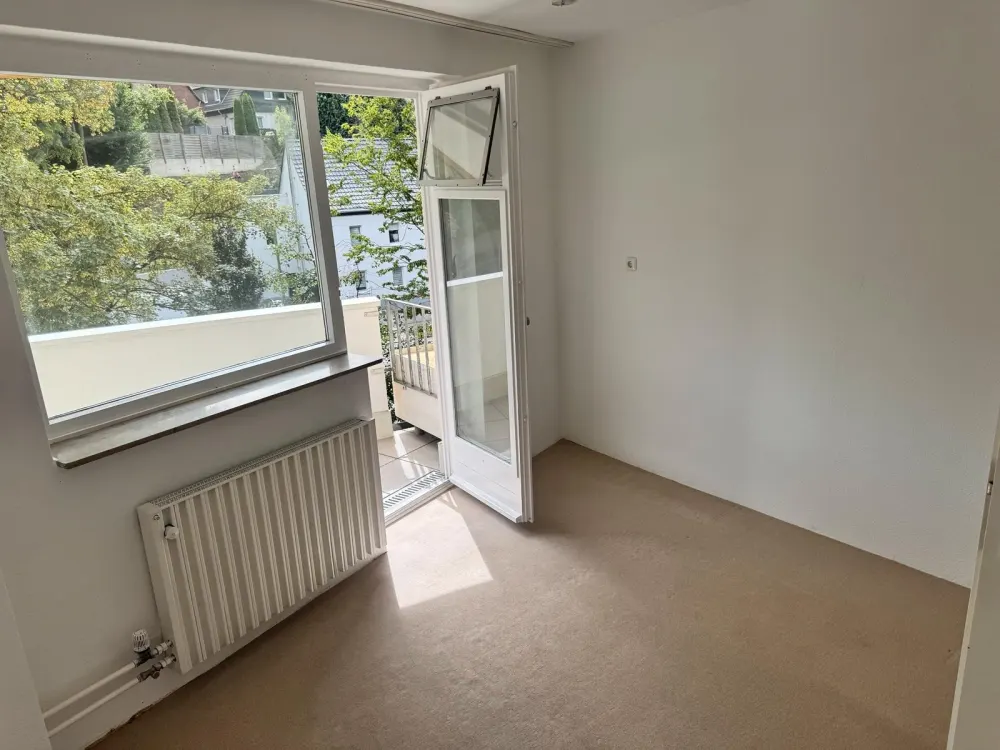 Ruhige 3,5 Zimmer 76,8 m² Wohnung mit Balkon -615€KM+300€NK