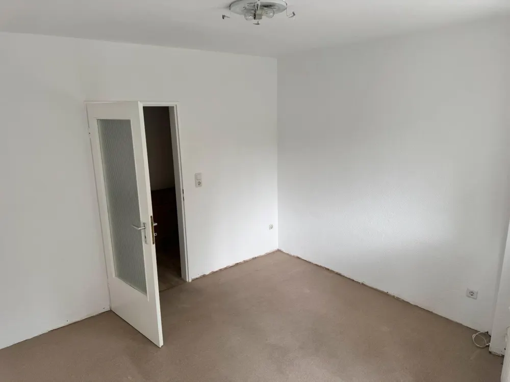 Ruhige 3,5 Zimmer 76,8 m² Wohnung mit Balkon -615€KM+300€NK