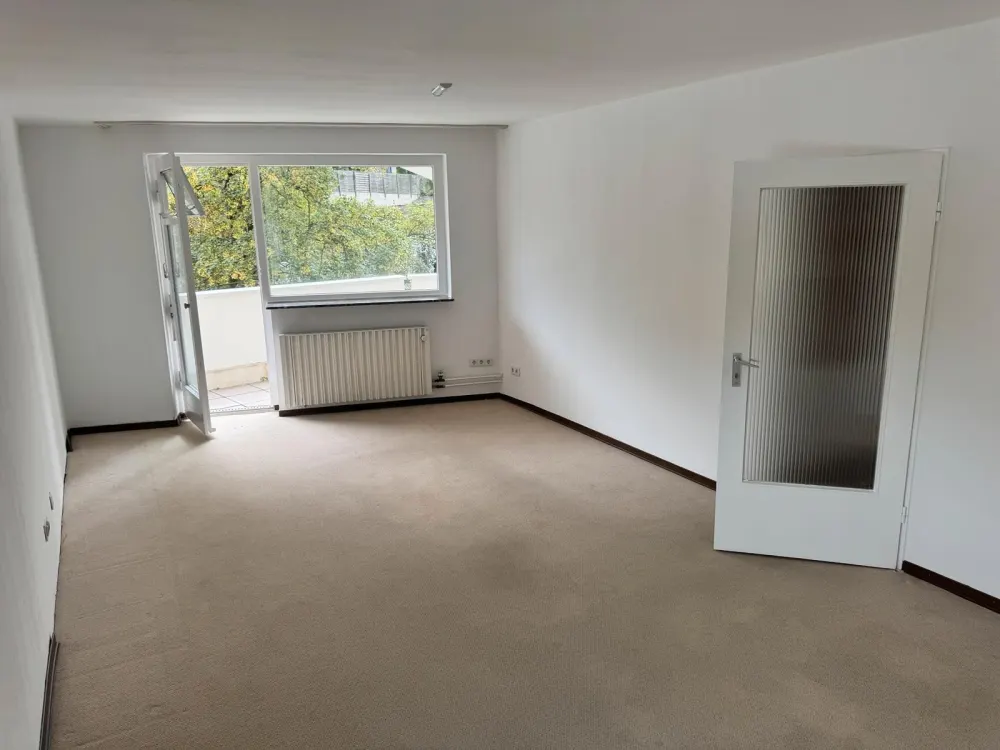 Ruhige 3,5 Zimmer 76,8 m² Wohnung mit Balkon -615€KM+300€NK