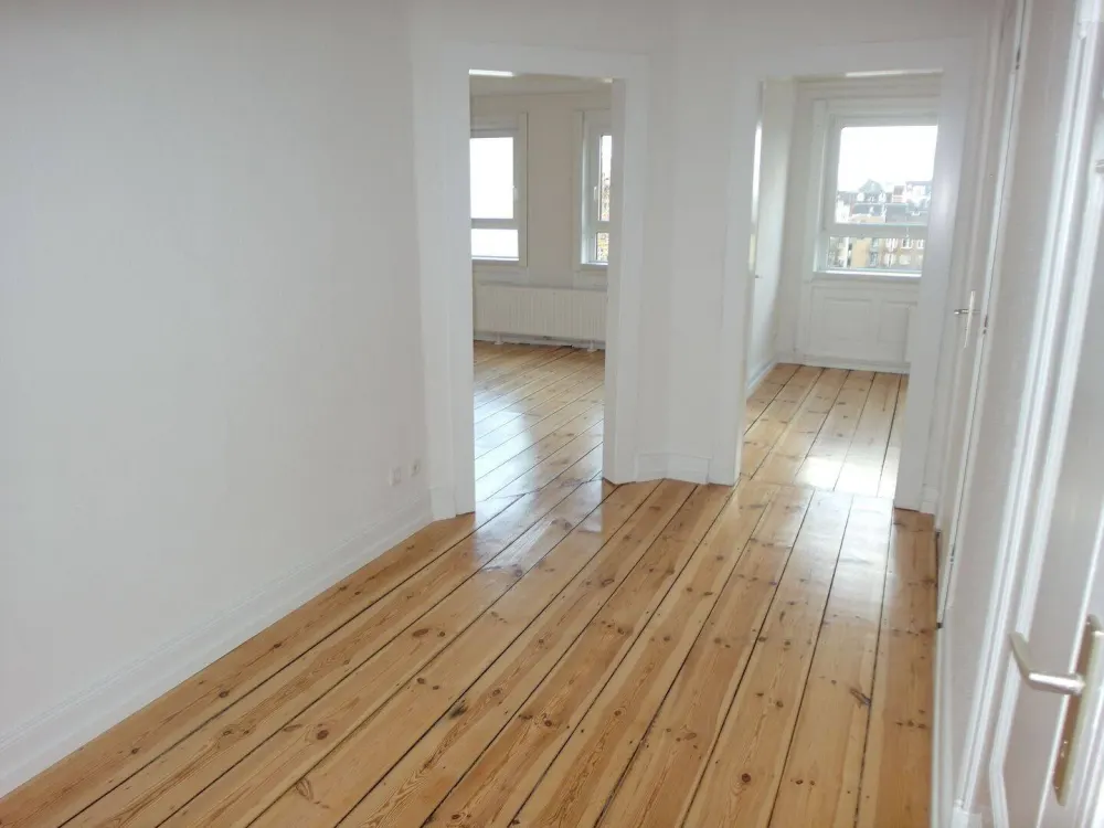 HH-St Georg, 3 Zimmer Wohnung im 4. OG !! Bitte beachten sie unsere Fragen !!
