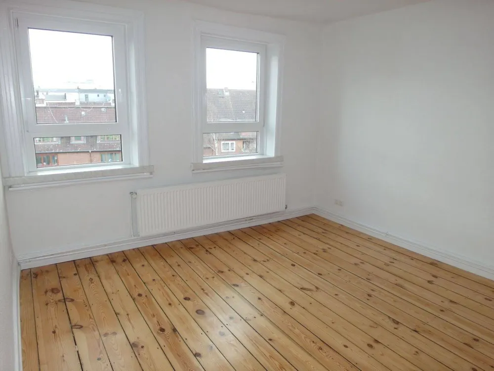HH-St Georg, 3 Zimmer Wohnung im 4. OG !! Bitte beachten sie unsere Fragen !!