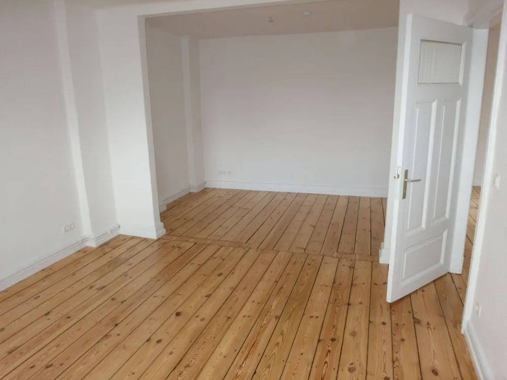 HH-St Georg, 3 Zimmer Wohnung im 4. OG !! Bitte beachten sie unsere Fragen !!