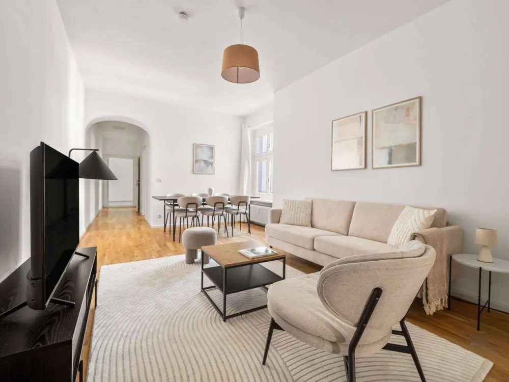 Moderne 4-Zimmer-Wohnung in Mitte voll möbliert