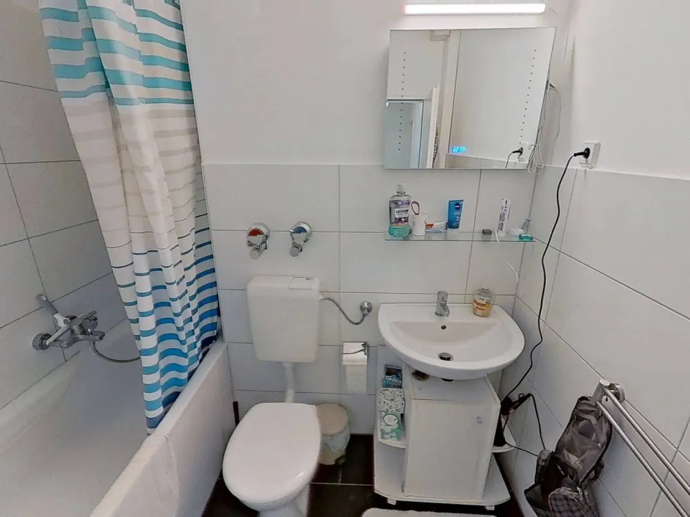 FÜR STUDENTEN & AZUBIS: Dein neues WG-Zimmer in einer 3er-WG mit viel Lichteinfall im campusglueck