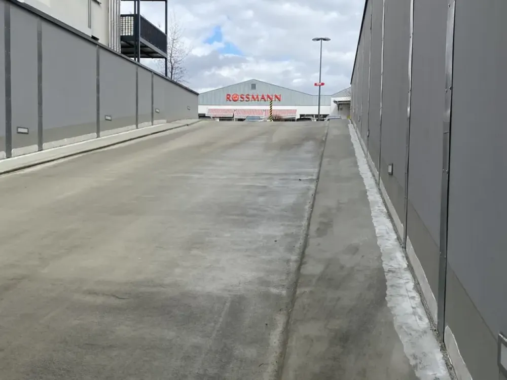 Tolle 2 Zimmer mit großer Terrasse