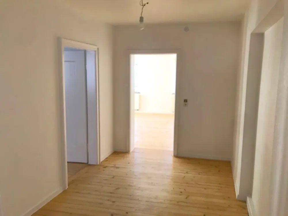 Modernisierte 3 Zimmer Stadtwohnung mitten im Zentrum