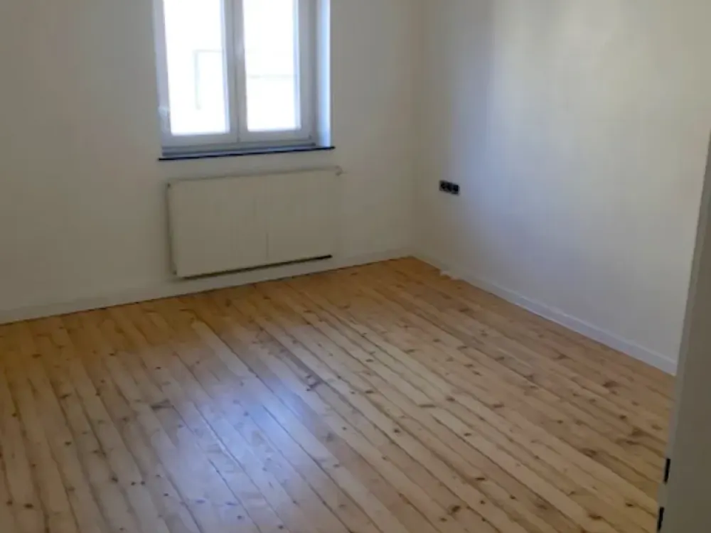 Modernisierte 3 Zimmer Stadtwohnung mitten im Zentrum