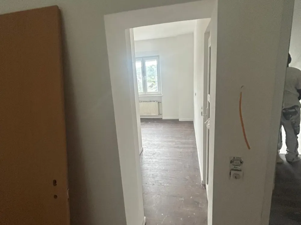 Helle 1-Zimmer-Wohnung im 1. Obergeschoss rechts, ca. 35 m²