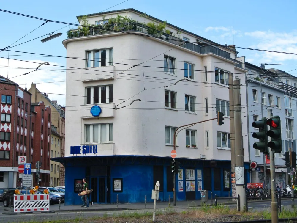 ** Helle 2- Zimmerwohnung, WG geeignet, im Herzen von Köln**