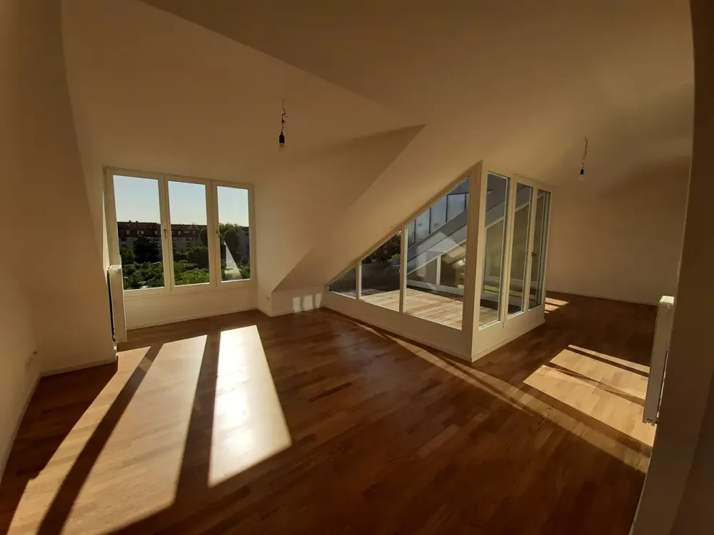 Erstbezug im Dachgeschoss mit traumhaftem Blick ins Grüne nahe dem Rüdesheimer Platz