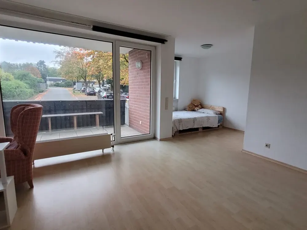 Top Location for Students or Singles: Bright Apartment Within Walking Distance to University of Paderborn
