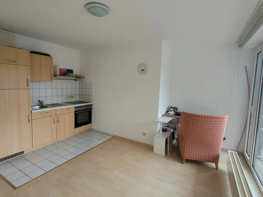 Top Location for Students or Singles: Bright Apartment Within Walking Distance to University of Paderborn