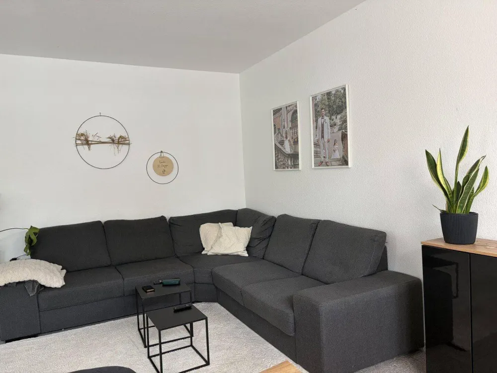 Gemütliche und helle 3-Zimmer-Wohnung mit Terrasse und Einbauküche in sehr guter Lage