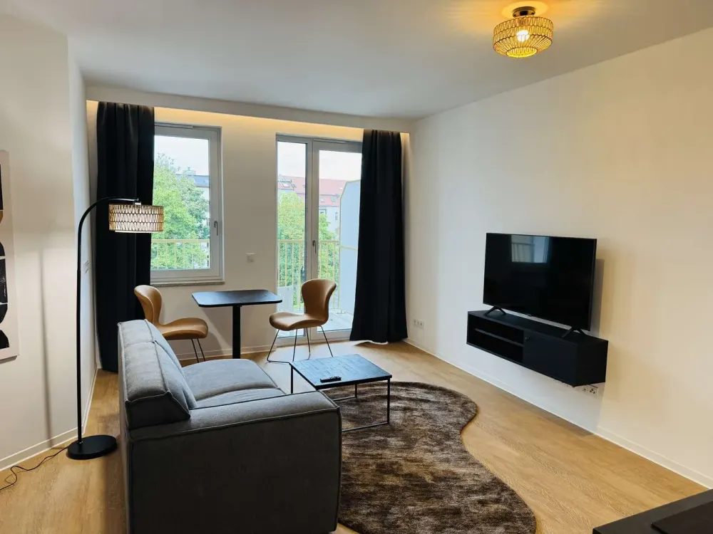 ** MÖBLIERTES APARTMENT MIT ALL INCLUSIVE MIETE~BALKON~STELLPLATZ***