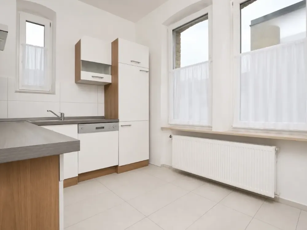 Möblierte 3-Zimmerwohnung mit Wohnzimmer in S-West